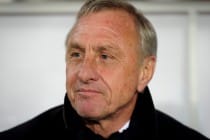 Johan Cruyff: Barcelona and Holland legend dies aged 68