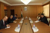 Economic and social situations in Tajikistan and Palestine discussed in Economic Ministry
