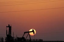 US geological survey discovers largest oil deposit in United States on record