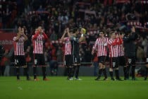 9-man Athletic beats Barcelona in Copa del Rey