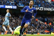 Chelsea beat Man City to maintain lead as Spurs secure late win at Swansea