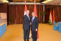 Tajik Foreign Minister Aslov meets his Chinese counterpart Wang Yi