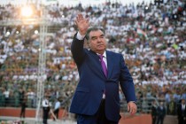 President Emomali Rahmon made a working trip to Vahdat town and delivered remark at the ceremony dedicated to National Unity Day