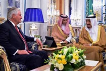 U.S. Secretary of State meets Saudi King to discuss Qatar crisis