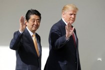 Abe, Trump discuss N.Korean missile launch