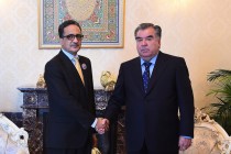 Leader of the Nation Emomali Rahmon met with Minister for Foreign Affairs and Cooperation of the Islamic Republic of Mauritania Isselkou Ould Ahmed Izid Bih