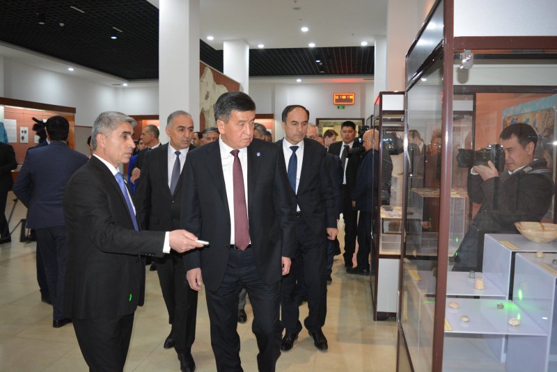 President of Kyrgyz Republic Sooronbay Jeenbekov visited the National Museum of Tajikistan1
