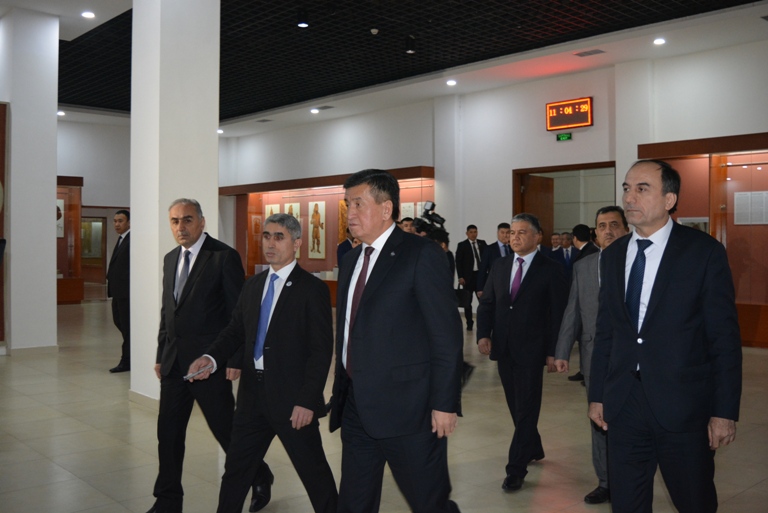 President of Kyrgyz Republic Sooronbay Jeenbekov visited the National Museum of Tajikistan3