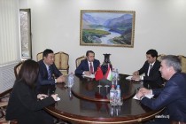 Fayziddin Qahhorzoda and Sun Yan discussed prospects for cooperation in the financial and banking sector