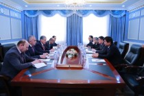 Foreign Minister of Tajikistan met with the Chairman of Chinese Chairmanship Working group for CICA and Executive Director of the CICA Secretariat