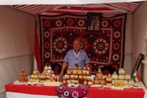 Tajik Honey Showcased at the International Exhibition in Qatar