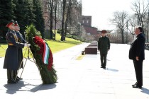 President Emomali Rahmon Lays a Wreath at the Tomb of the Unknown Soldier in Moscow