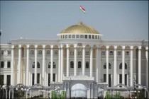 Emomali Rahmon Signs Executive Order on Announcing the Years of 2022 -2026 as the Period of Industrial Development in Tajikistan