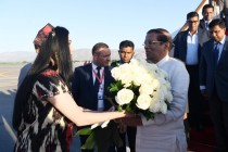 President of Sri Lanka Arrives in Dushanbe to Attend the CICA Summit
