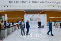 People’s Poet Gulnazar Keldi Represents Tajikistan at the First Forum of Asian Countries’ Writers