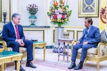 FM Muhriddin Meets with Sultan of Brunei