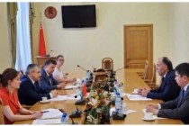 Tajik Ambassador Hakdod Meets with Belarusian Minister of Agriculture and Food Krupko