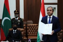 Tajik Ambassador Presents His Credentials to Indian President