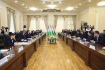 Tajik and Uzbek Official Delegations Led by PMs Hold Meeting