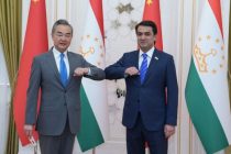 National Assembly Speaker Receives Chinese Foreign Minister
