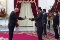 Tajikistan’s Ambassador Presents Credentials to the President of Indonesia