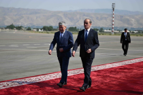 Chairman of the Cabinet of Ministers of Kyrgyzstan Arrives in Dushanbe for CIS Heads of Government Council Meeting