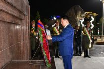 President of Mongolia Ukhnaagiin Khurelsukh Lays Wreath at the Monument of Ismoili Somoni