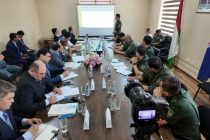 Tajik, Uzbek Customs Hold Border Cooperation Talks