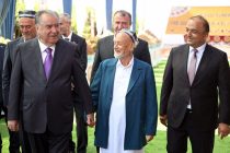 President Emomali Rahmon Reviews Grape Harvest and Agricultural Production in Tursunzoda