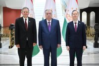 President Emomali Rahmon Holds Talks With US Special Envoy and Senator in Bishkek