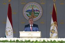 Emomali Rahmon Attends Massive Peaceful March of Dushanbe Residents Marking Tajikistan’s 35th Independence Anniversary