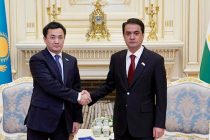 Rustam Emomali Meets Aibek Dadebay to Strengthen Tajikistan-Kazakhstan Parliamentary Ties at Dushanbe Forum